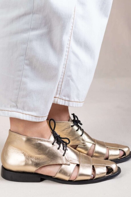 Zapato Cambuí Dorado
