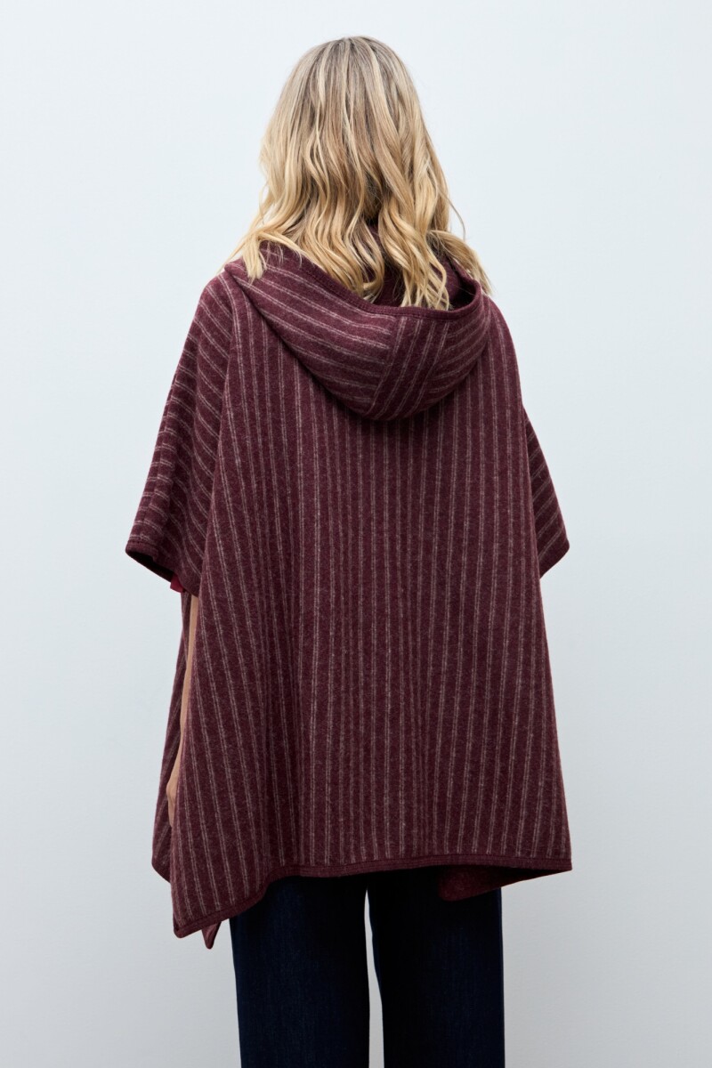 Capa rayada con capucha bordo