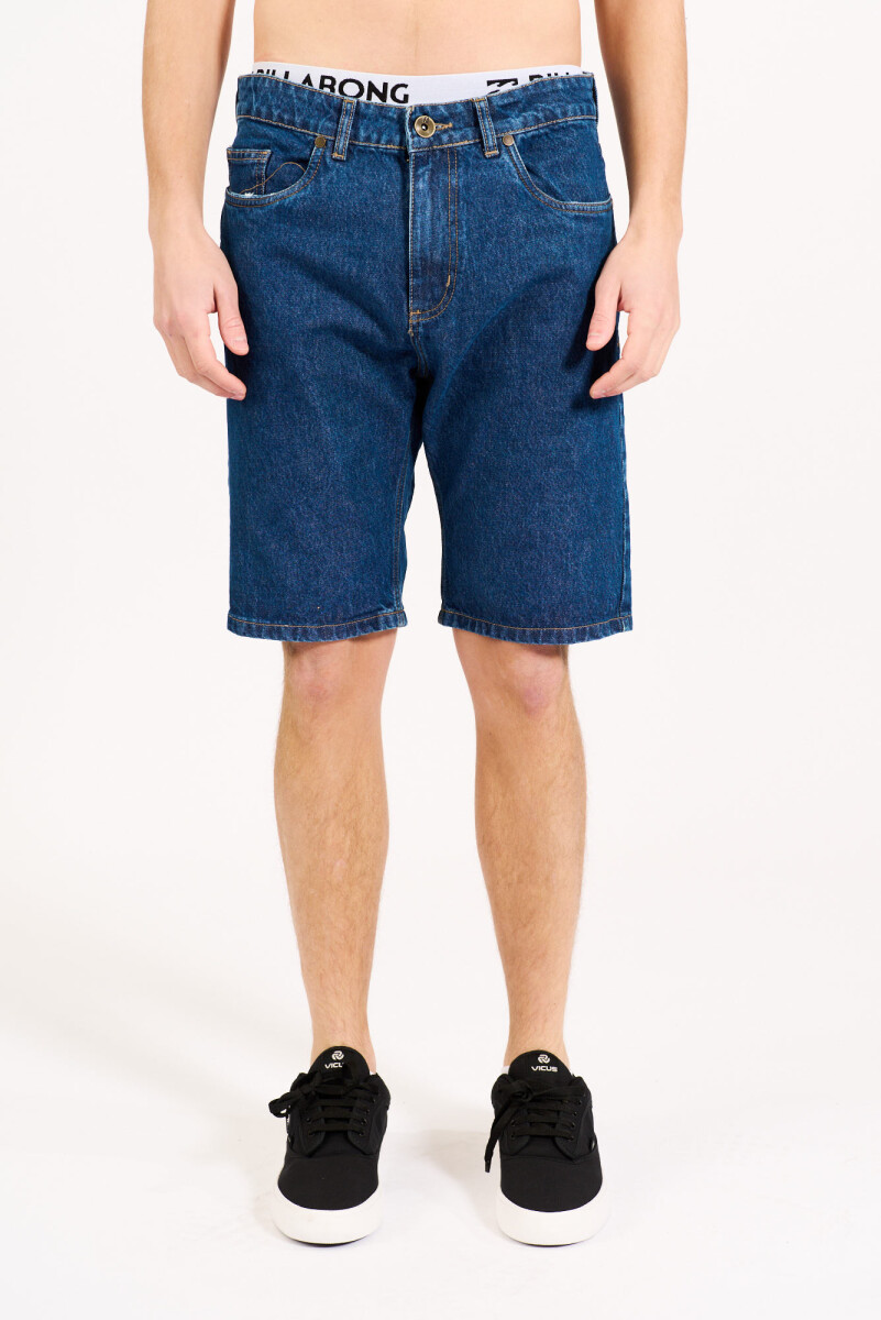 BERMUDA STRAIGHT OCEAN BLUE 