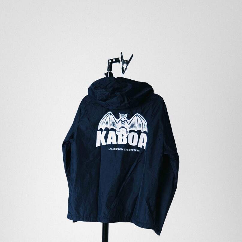 CAMPERA NYLON MURCIELAGO AZUL CAMPERA NYLON MURCIELAGO AZUL