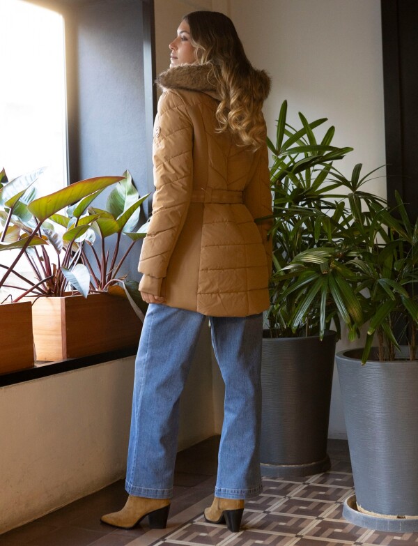 Campera Abrigo Capucha Piel TOSTADO