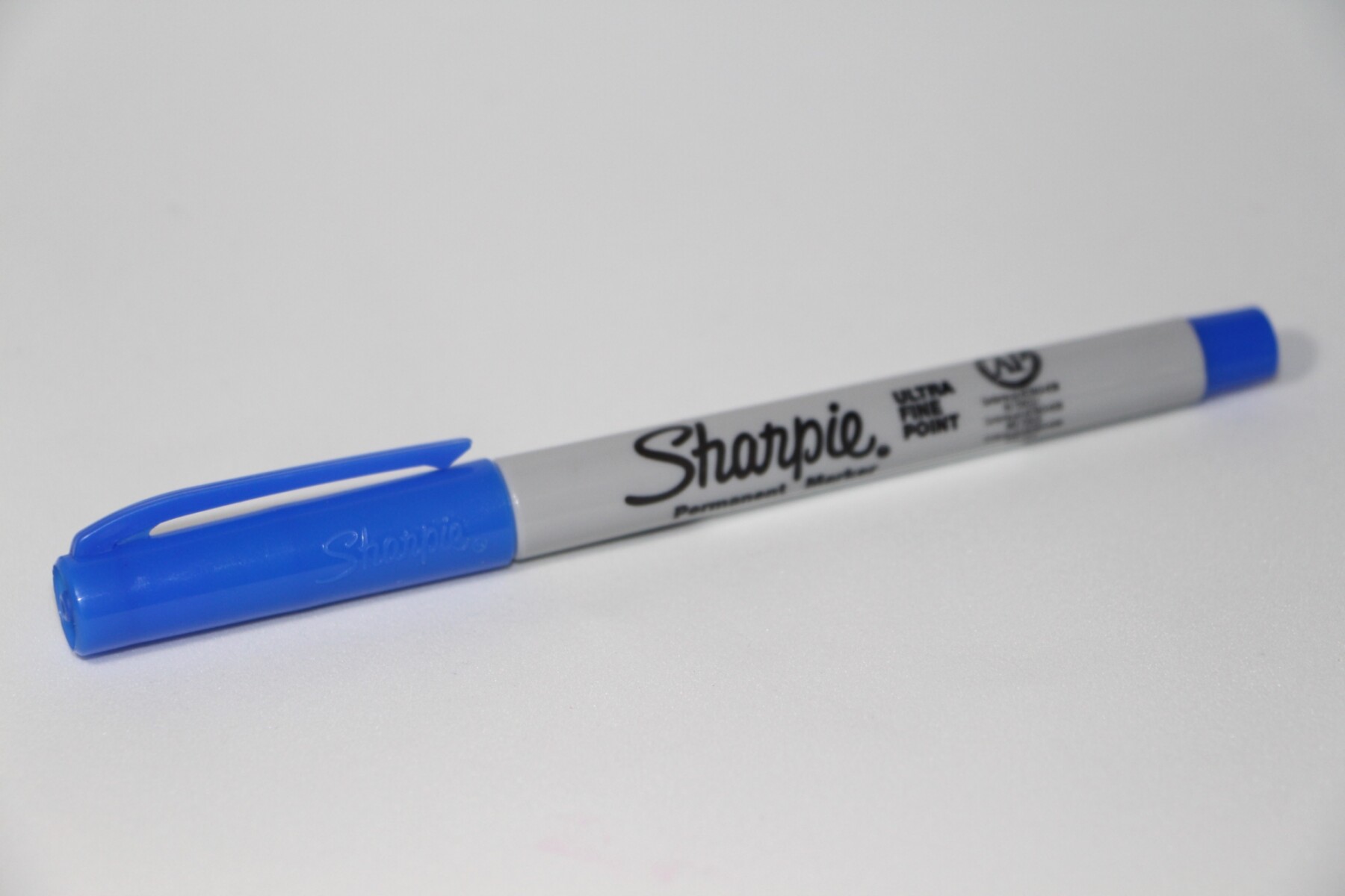 MARCADOR SHARPIE - ULTRA FINO AZUL 