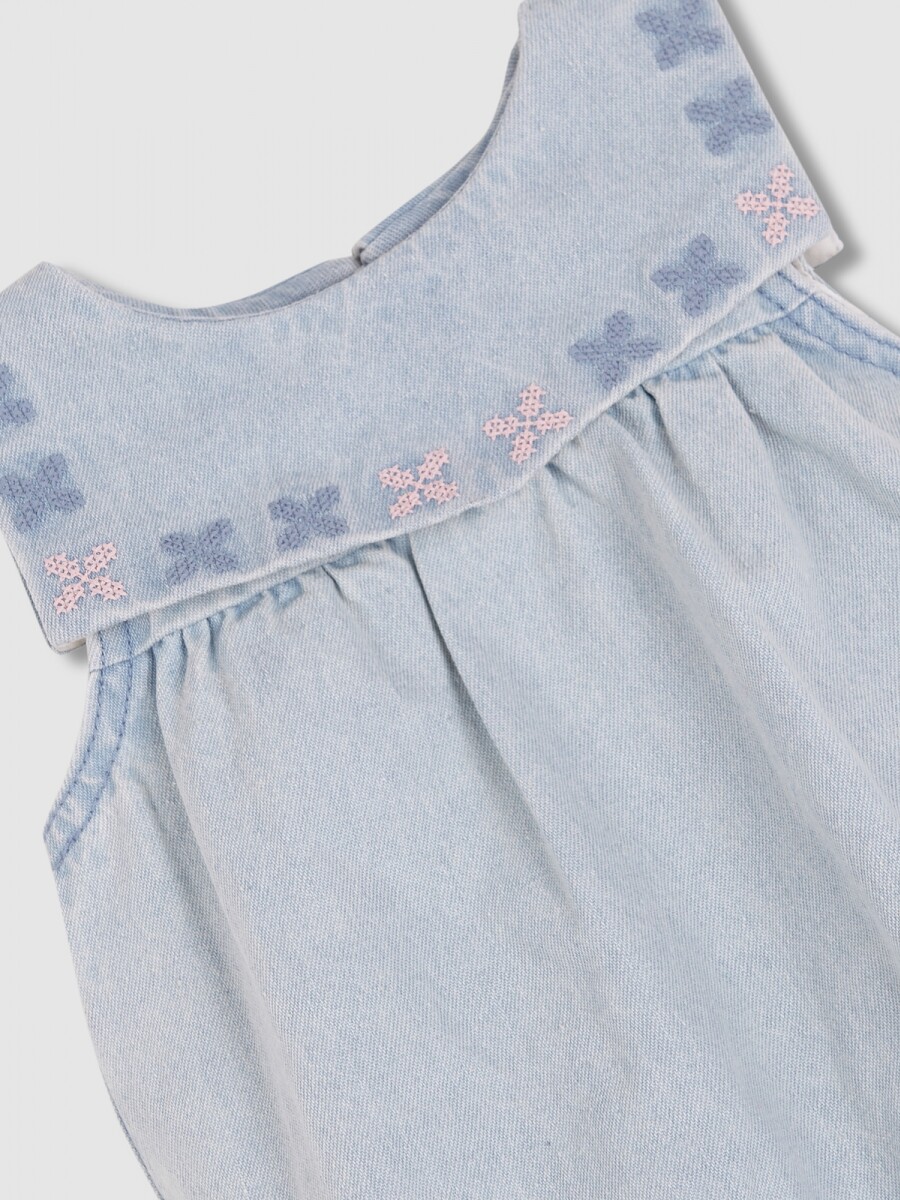 Ranita Denim Con Bordados Piedra