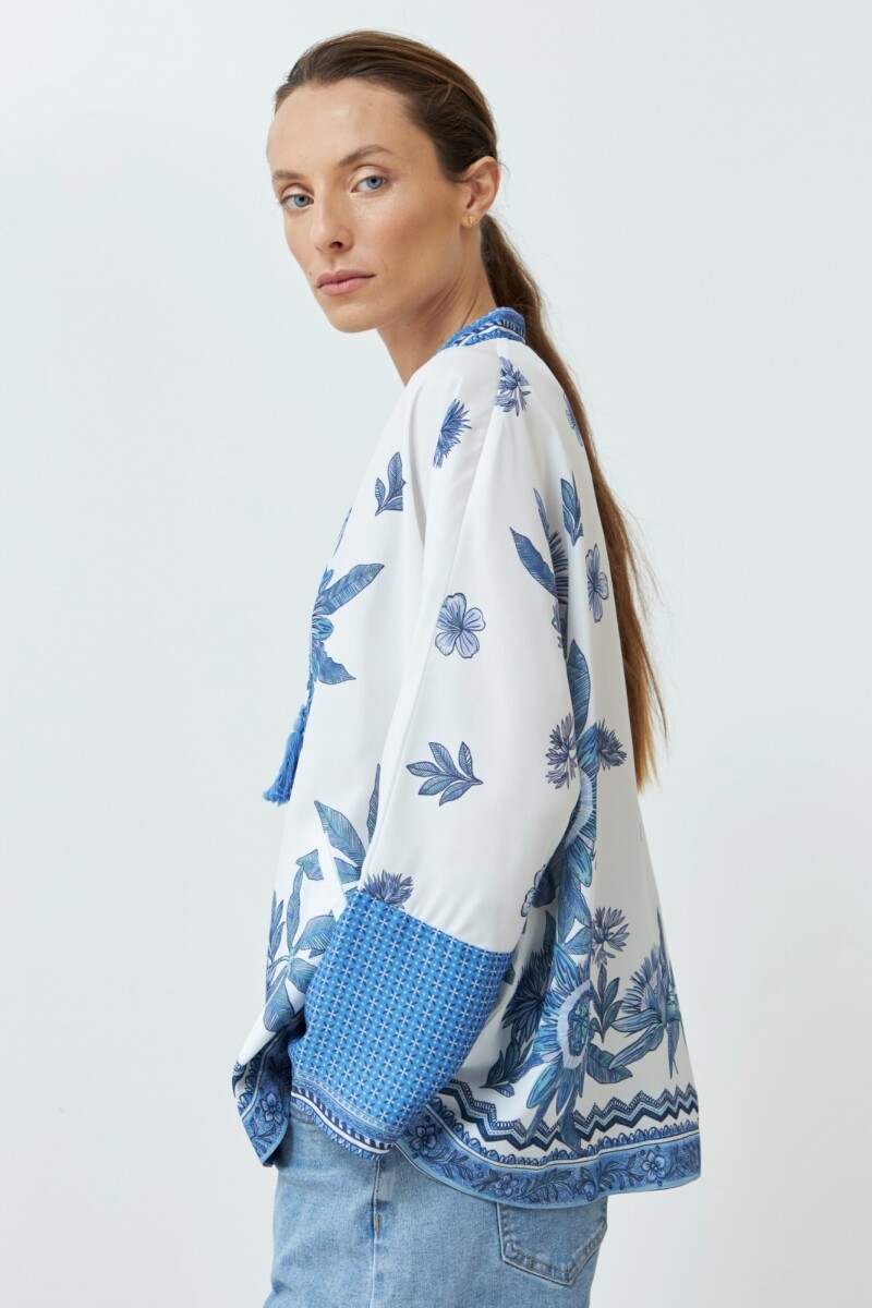 Kimono estampado con cierre azul