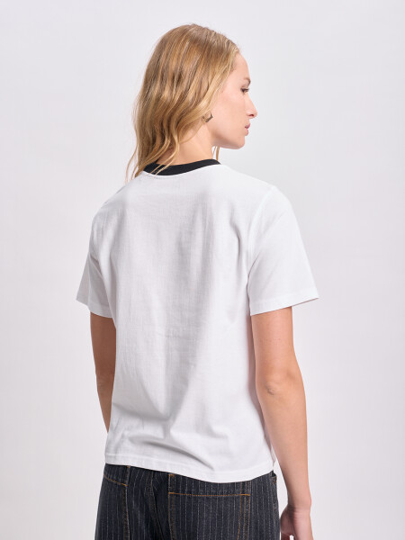 Remera básica estampa Love Blanco