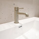 GRIFERIA LAVATORIO BAJO BRUSHED NICKEL - SIGNATURE GRIS-BRUSHED NICKEL