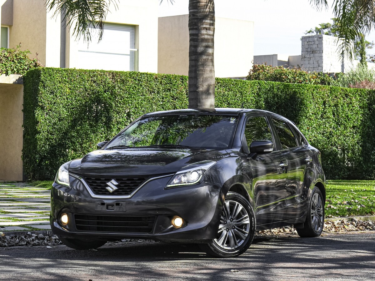 Suzuki Baleno GLX 1.4 Extra Full 2017 | Permuta / Financia Suzuki Baleno GLX 1.4 Extra Full 2017 | Permuta / Financia