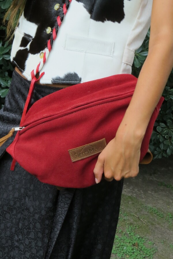 Leather Fanny Pack Gamuza Bordeaux