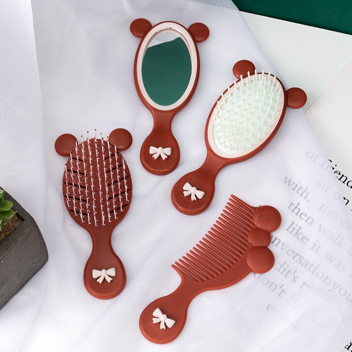 Set 4 piezas cepillos + peines + espejo - Chocolate 