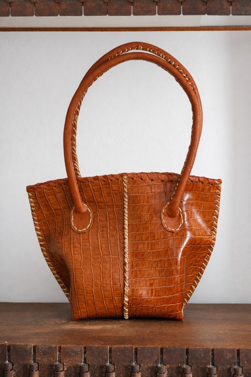 Medium All Season Bag - Camel 