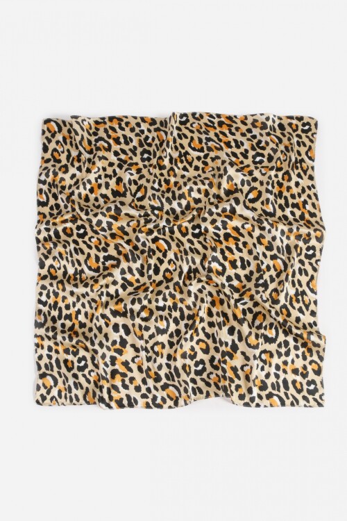 Pañuelo animal print beige