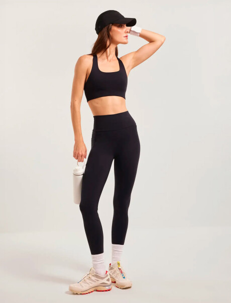 CALZA DEPORTIVA CON BOLSILLO NEGRO