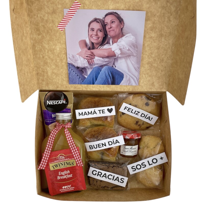 Desayuno personalizado con foto en caja Desayuno personalizado con foto en caja