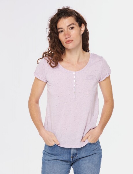 REMERA CON BOTONES Lavanda