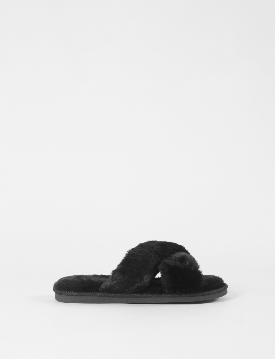 Pantufla sof cruzada - negro 
