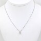 Cadena con dije en oro 18K blanco Y brillante Cadena con dije en oro 18K blanco Y brillante