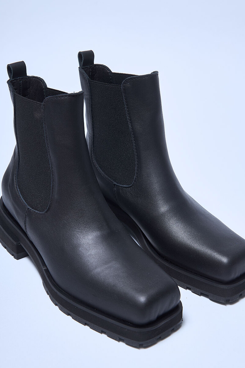 Teoro Black