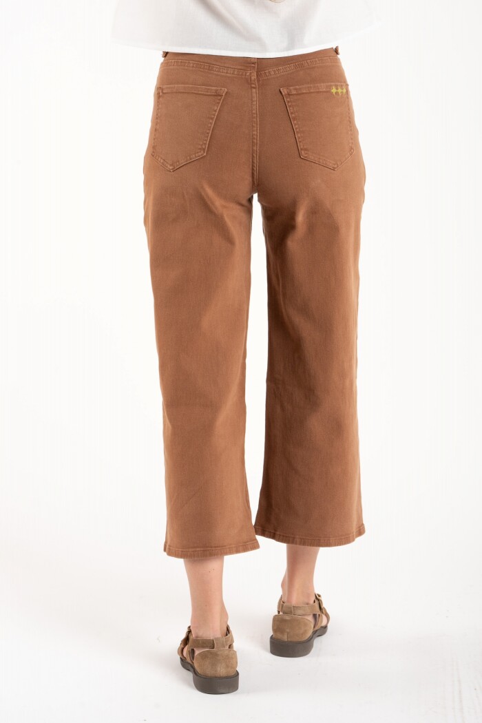 Jean Recto Lavado Chocolate