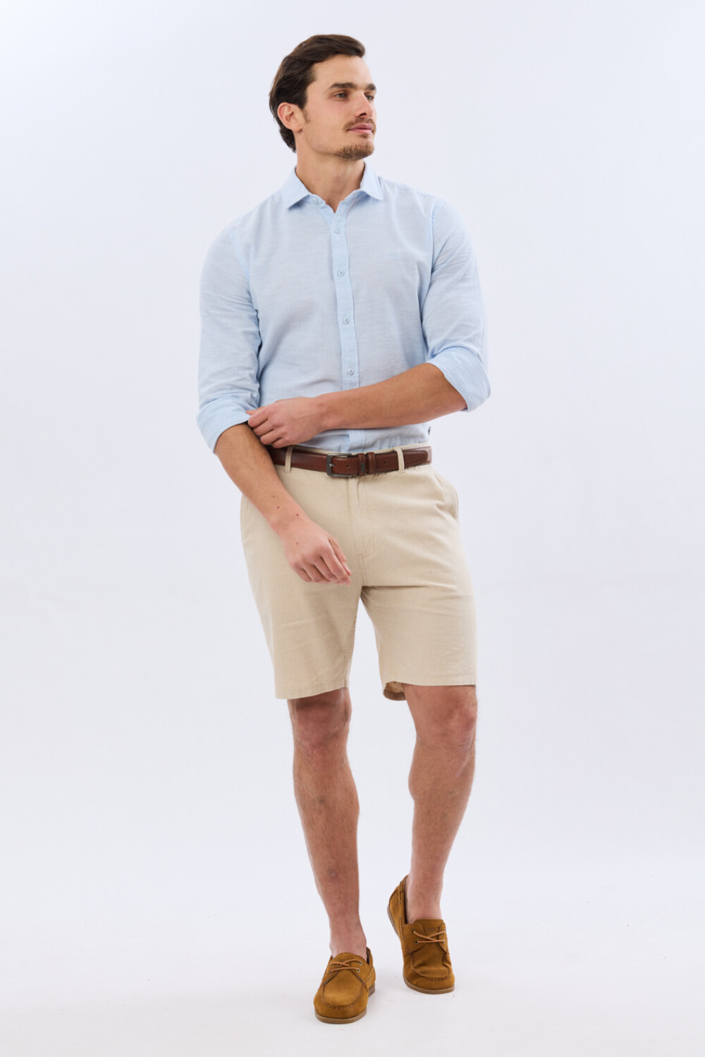 BERMUDA CLASICA DE LINO Beige
