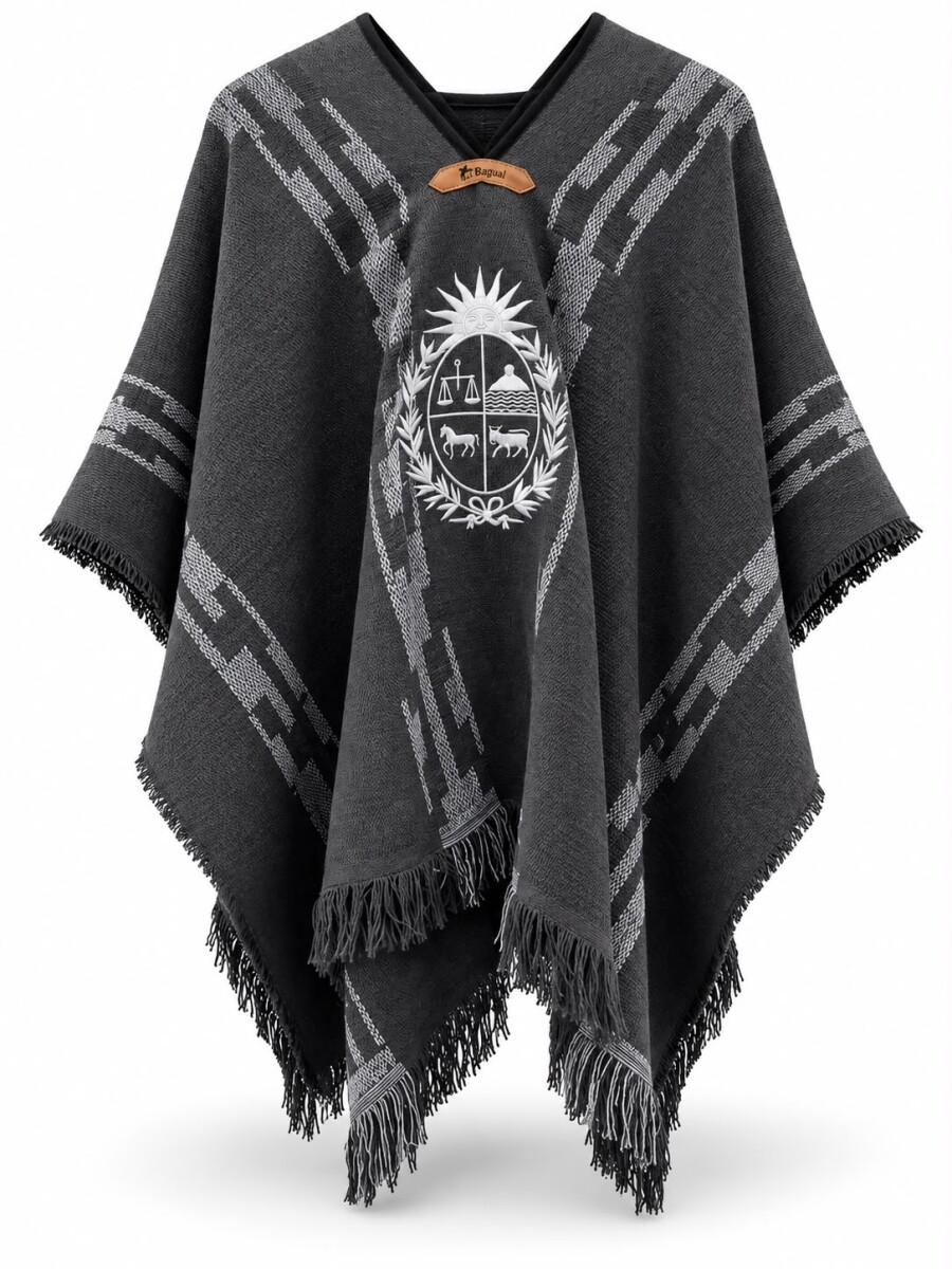 Poncho Bagual 