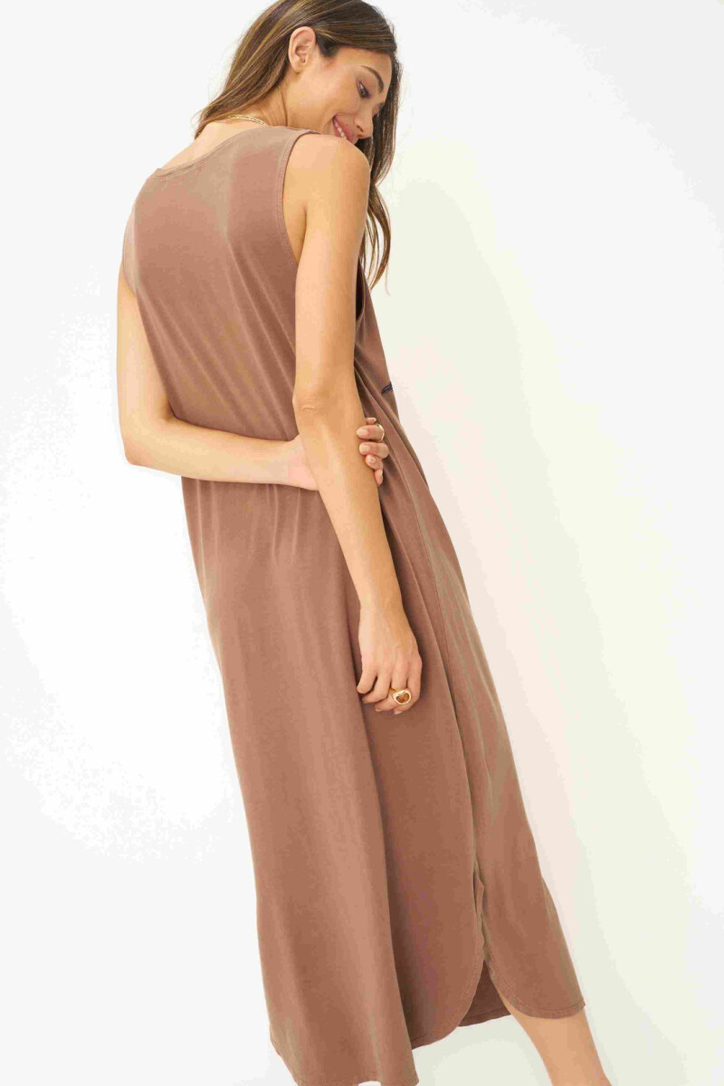VESTIDO LARGO AGUA DULCE Marron