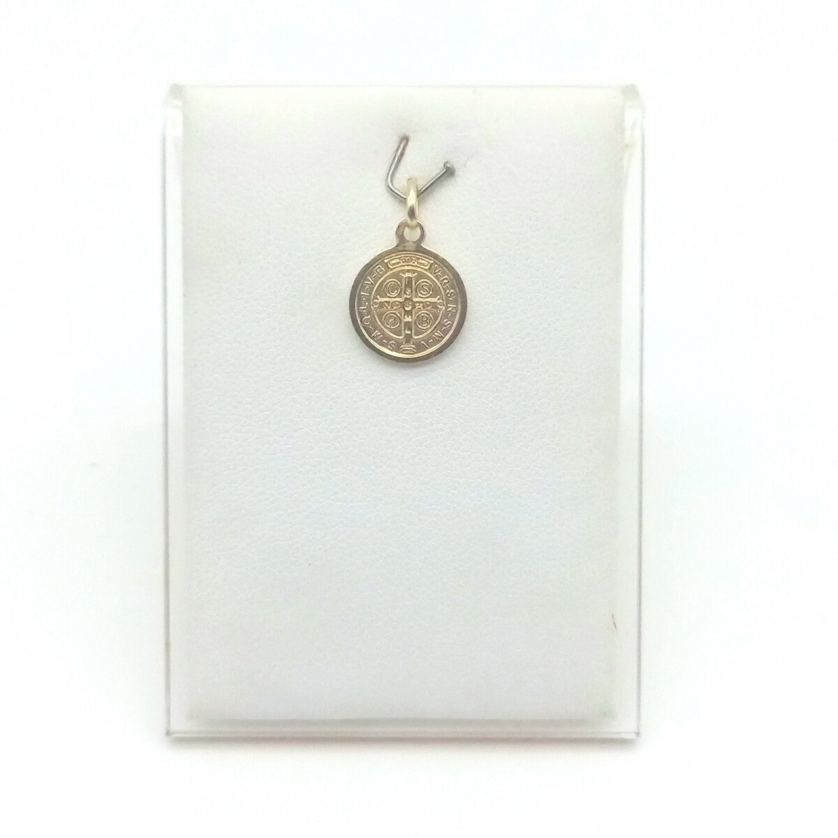 Medalla religiosa de oro 9 ktes, SAN BENITO. 