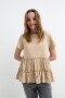 Remera con volados KHAKI