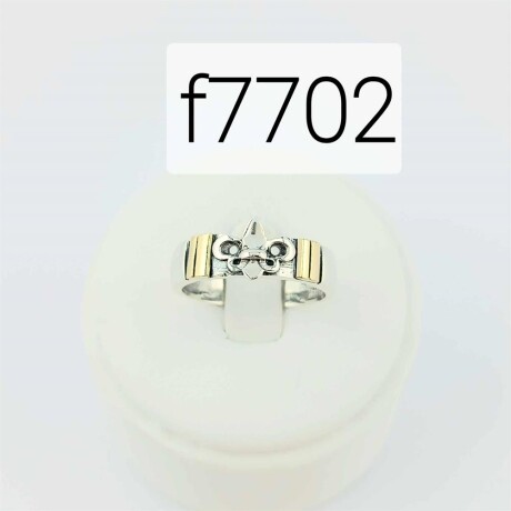 Anillo de Plata 925 con double de Oro 18k. Flor de Lis. Anillo de Plata 925 con double de Oro 18k. Flor de Lis.