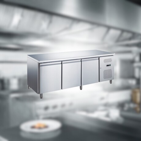 Heladera Bajo Mesada Sin Respaldo 471 Litros 3 Puertas GN 1/1 Heladera Bajo Mesada Sin Respaldo 471 Litros 3 Puertas GN 1/1