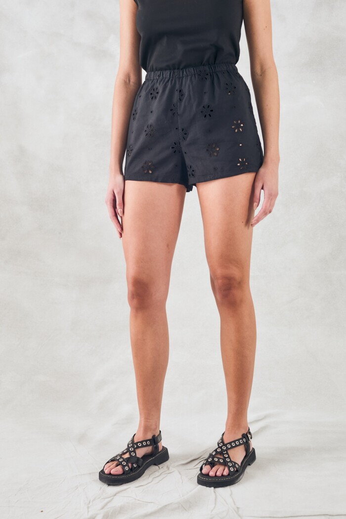 Short Broderie Negro