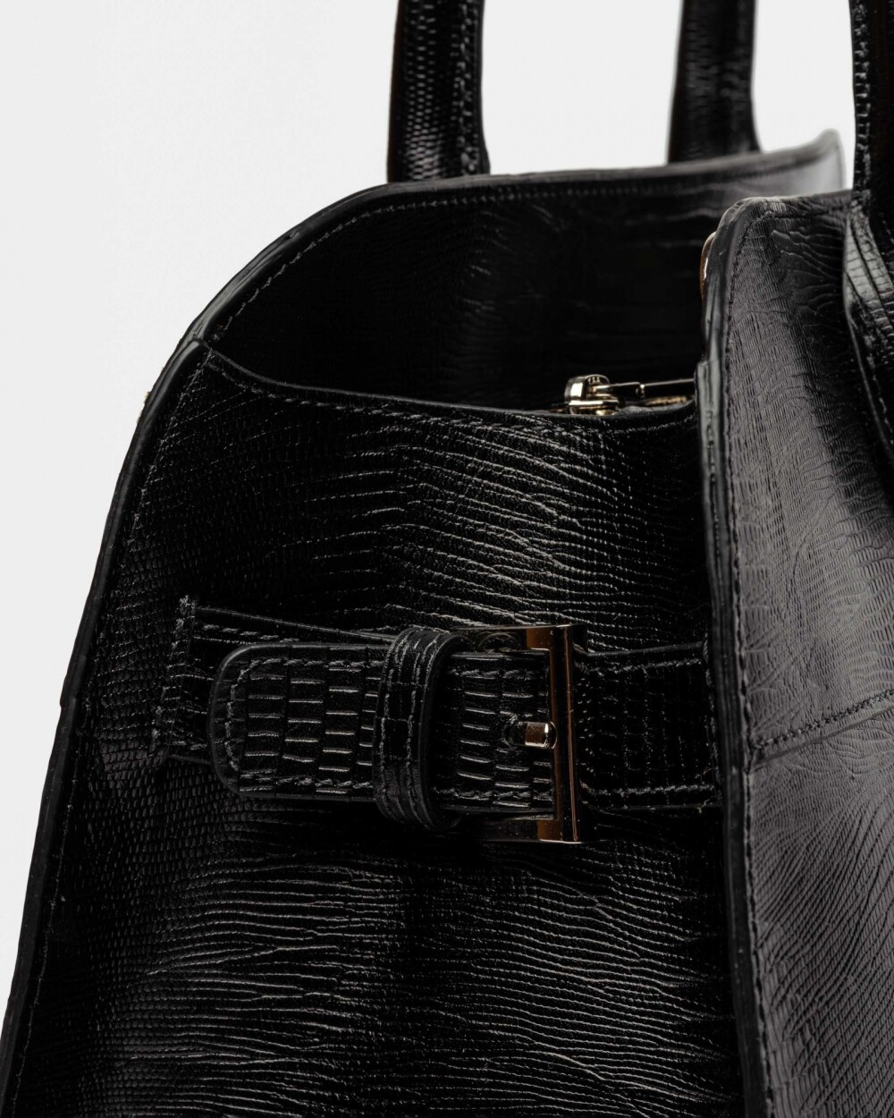 Cartera de Mano The Roots En Cuero Grabado Lagarto Negro