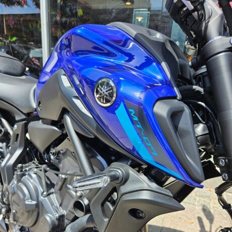 Yamaha MT07 Azul