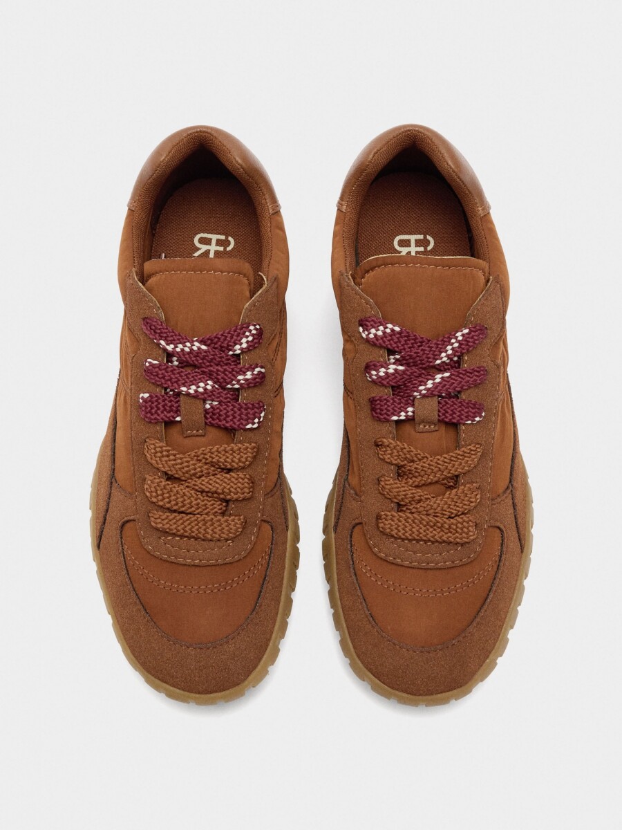 Zapatillas Monocromáticas canela