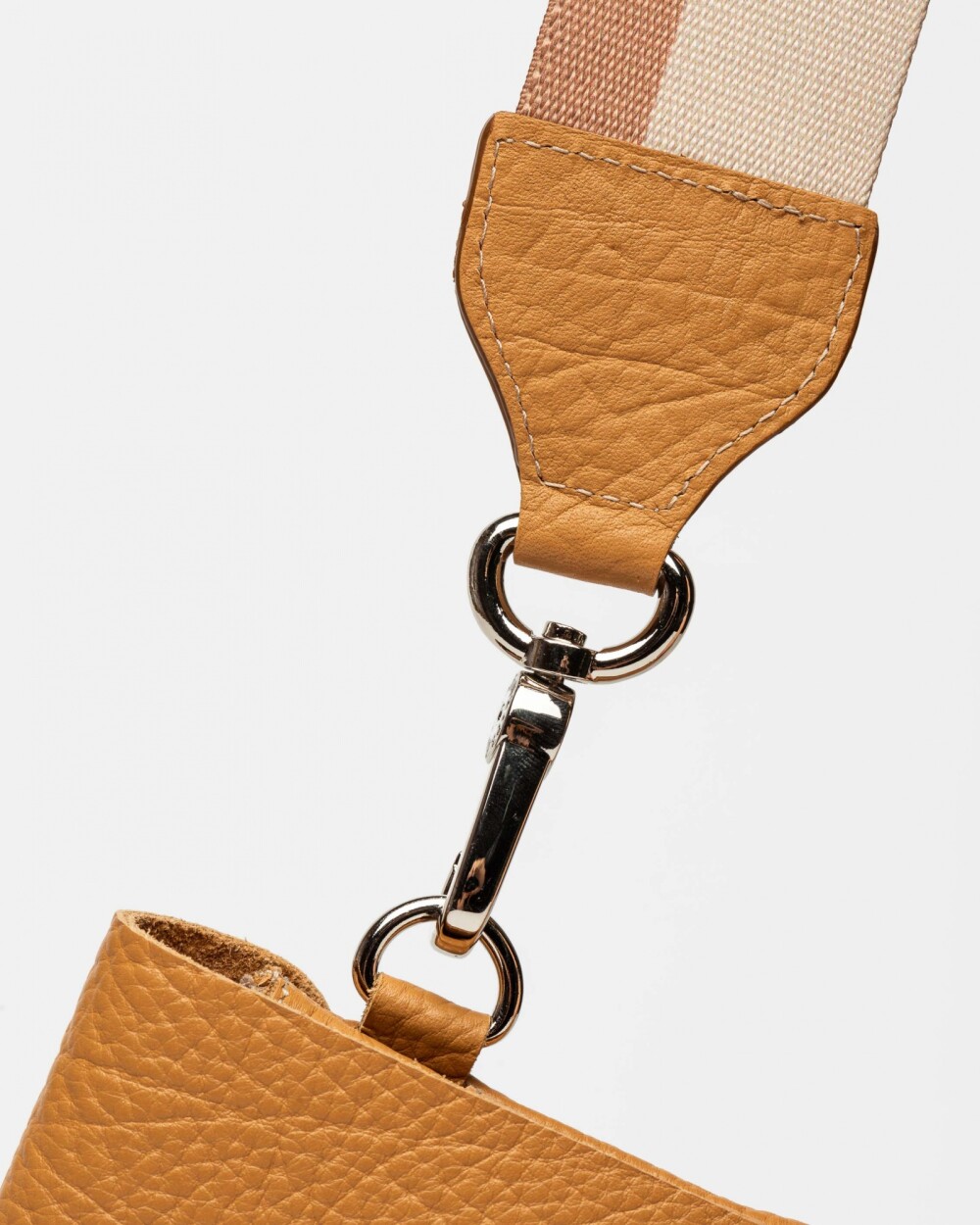 Mini Bag Olivia En Cuero Graneado Cuoio