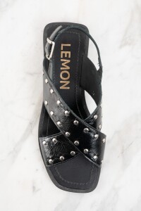 Sandalia Tachas Cuero Negro