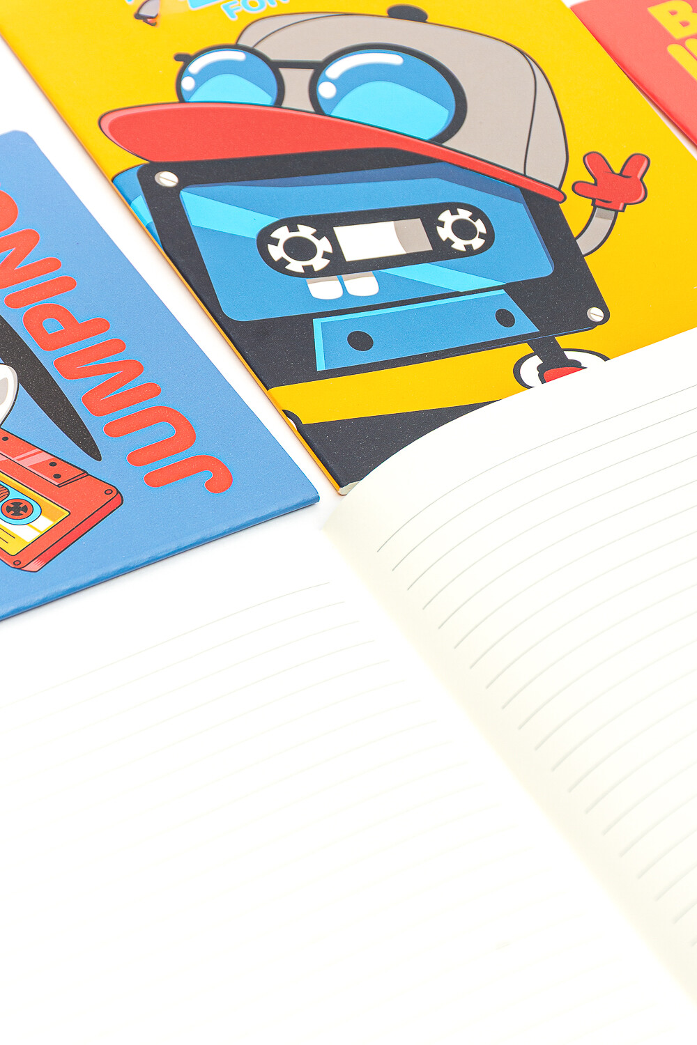 Cuaderno Mix 4. B5, 32 Hojas Color Unico