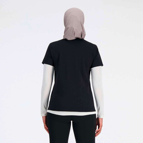Remera Sport Essentials Heathertech de Mujer Negro