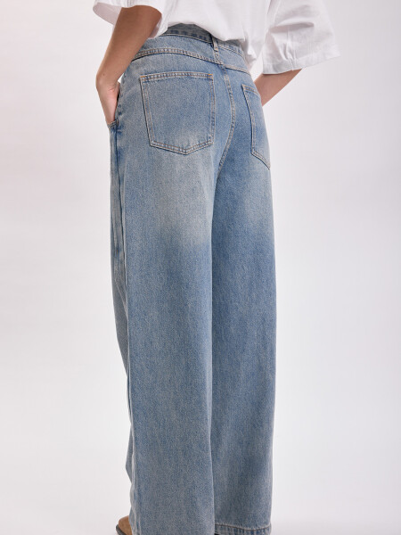 Pantalón jean detalle onda Azul Medio