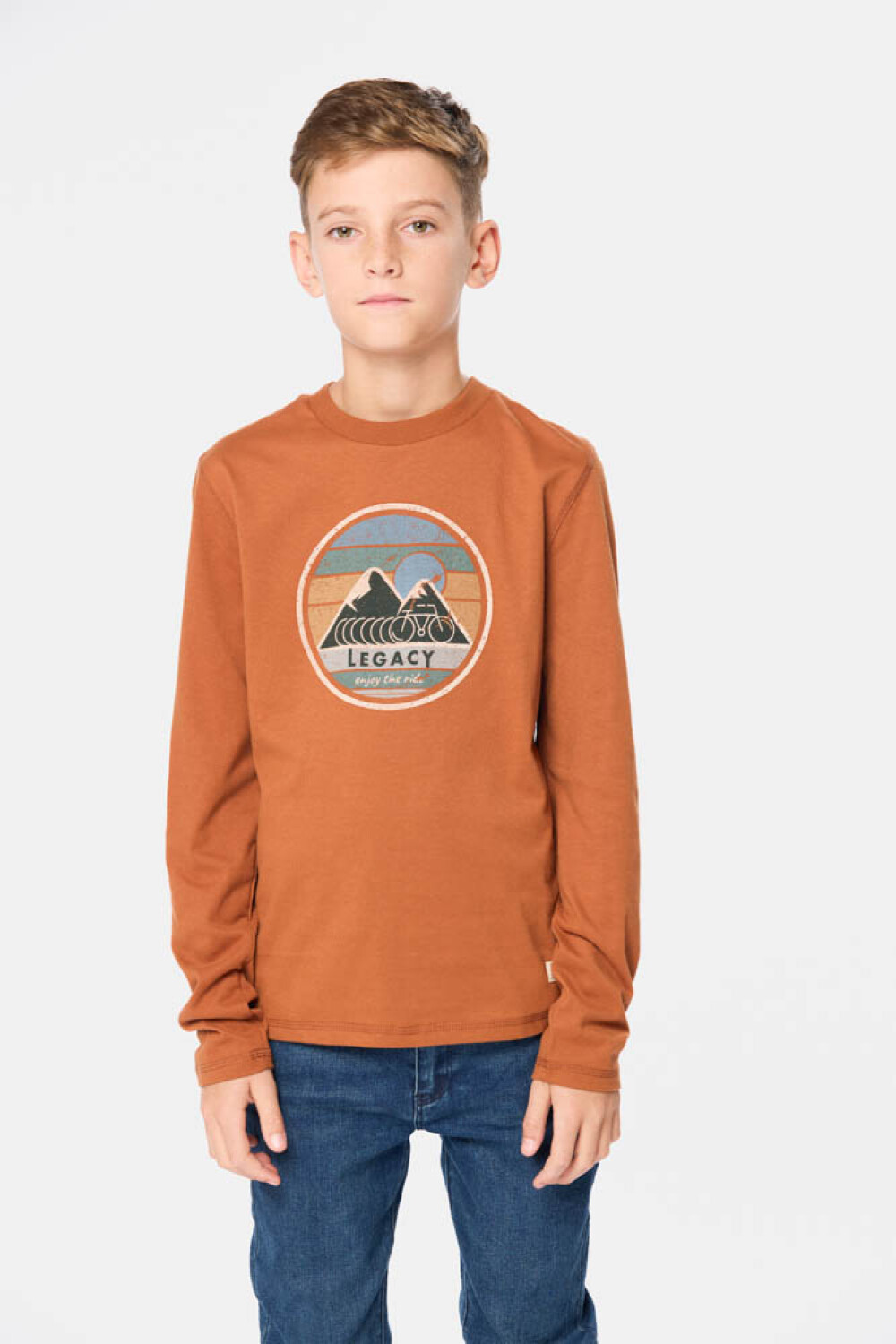 REMERA ESTAMPADA Terracota