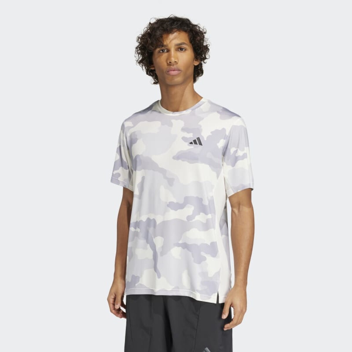 Remera Adidas Train Essentials Camo - Blanco 