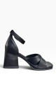 Sandalia cuero cruzada Tango Negro