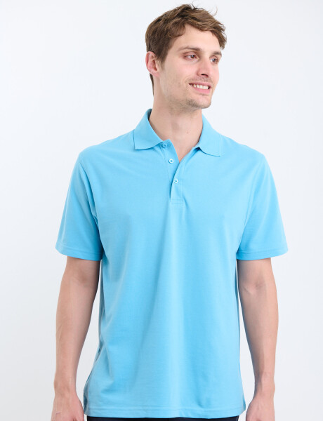 520857 REMERA FERAUD Celeste