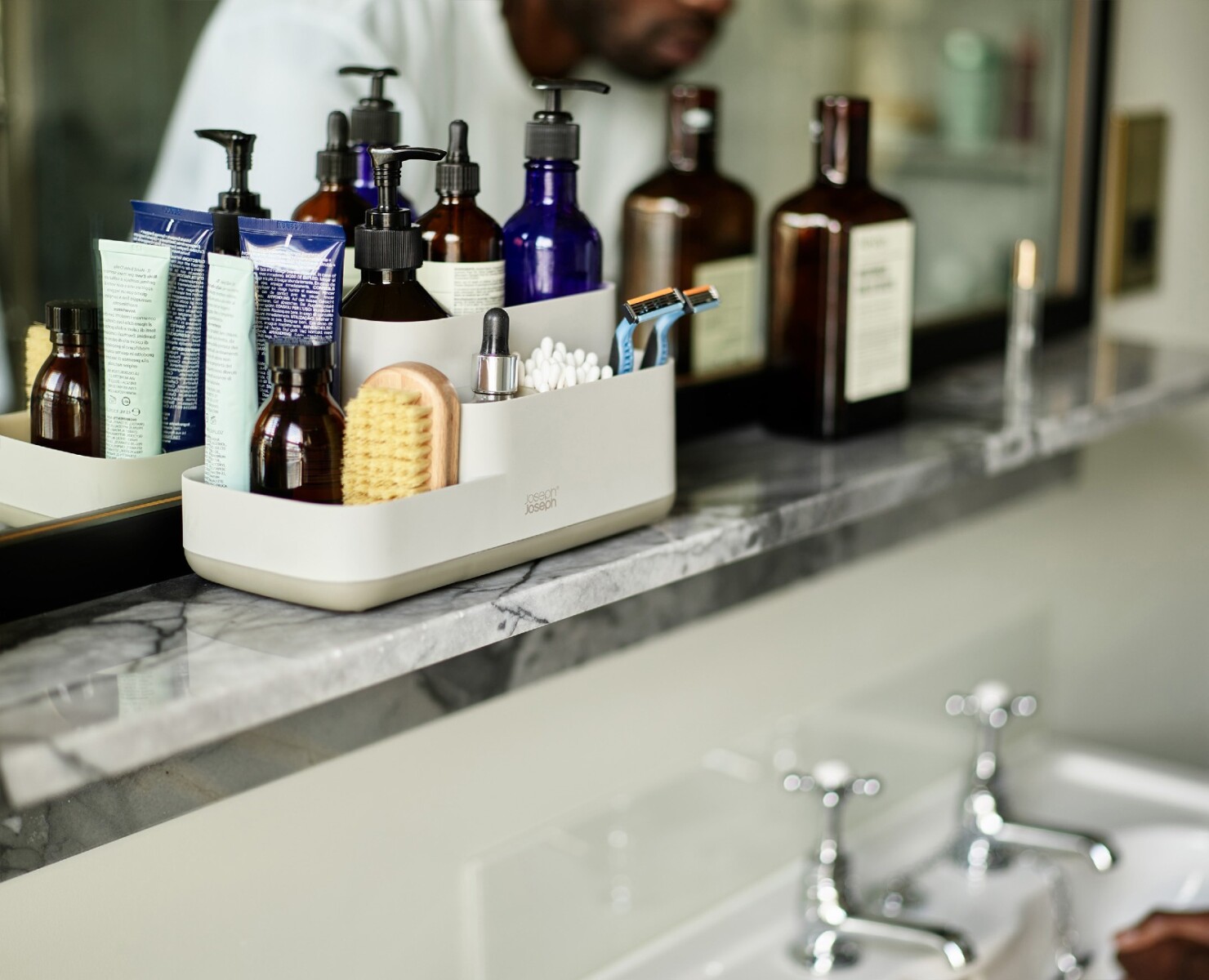 Organizador para Baño Joseph Joseph EasyStore™ Ecru - PREVENTA 