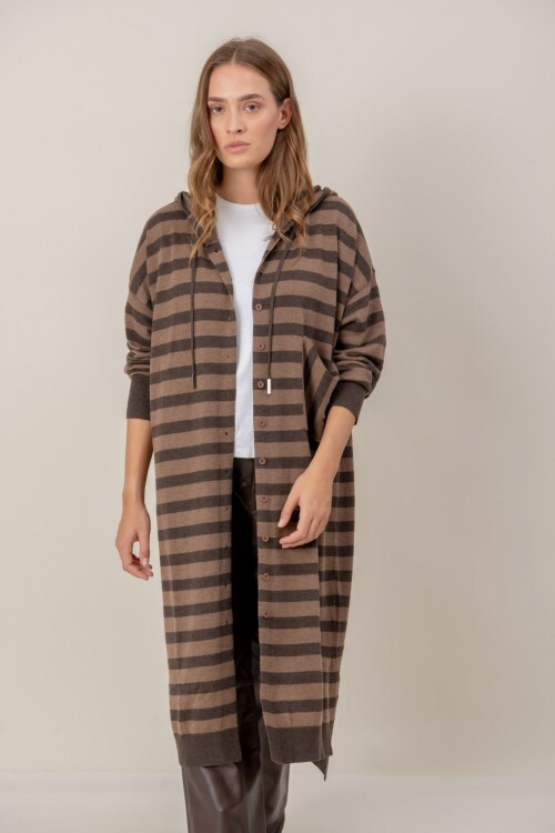 Cárdigan largo con capucha Cárdigan largo con capucha