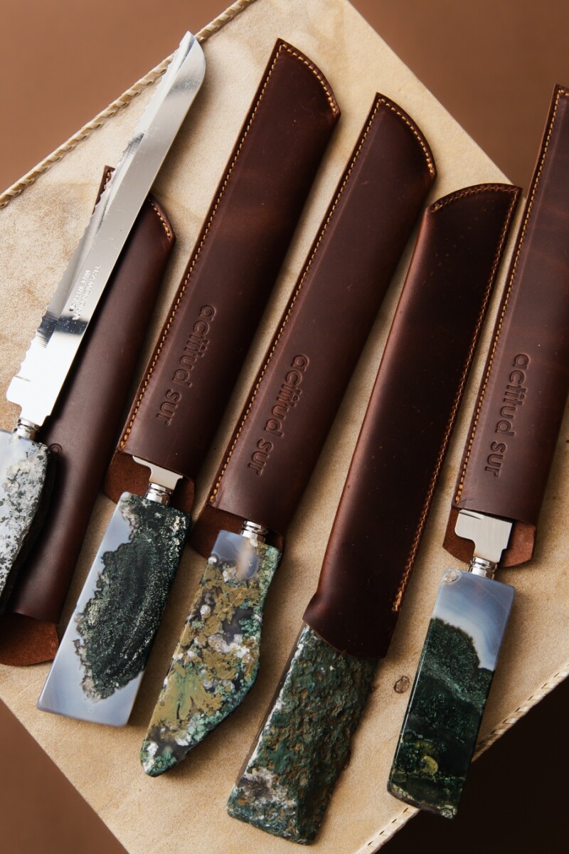 Rustic Stone Bread Knife Verde