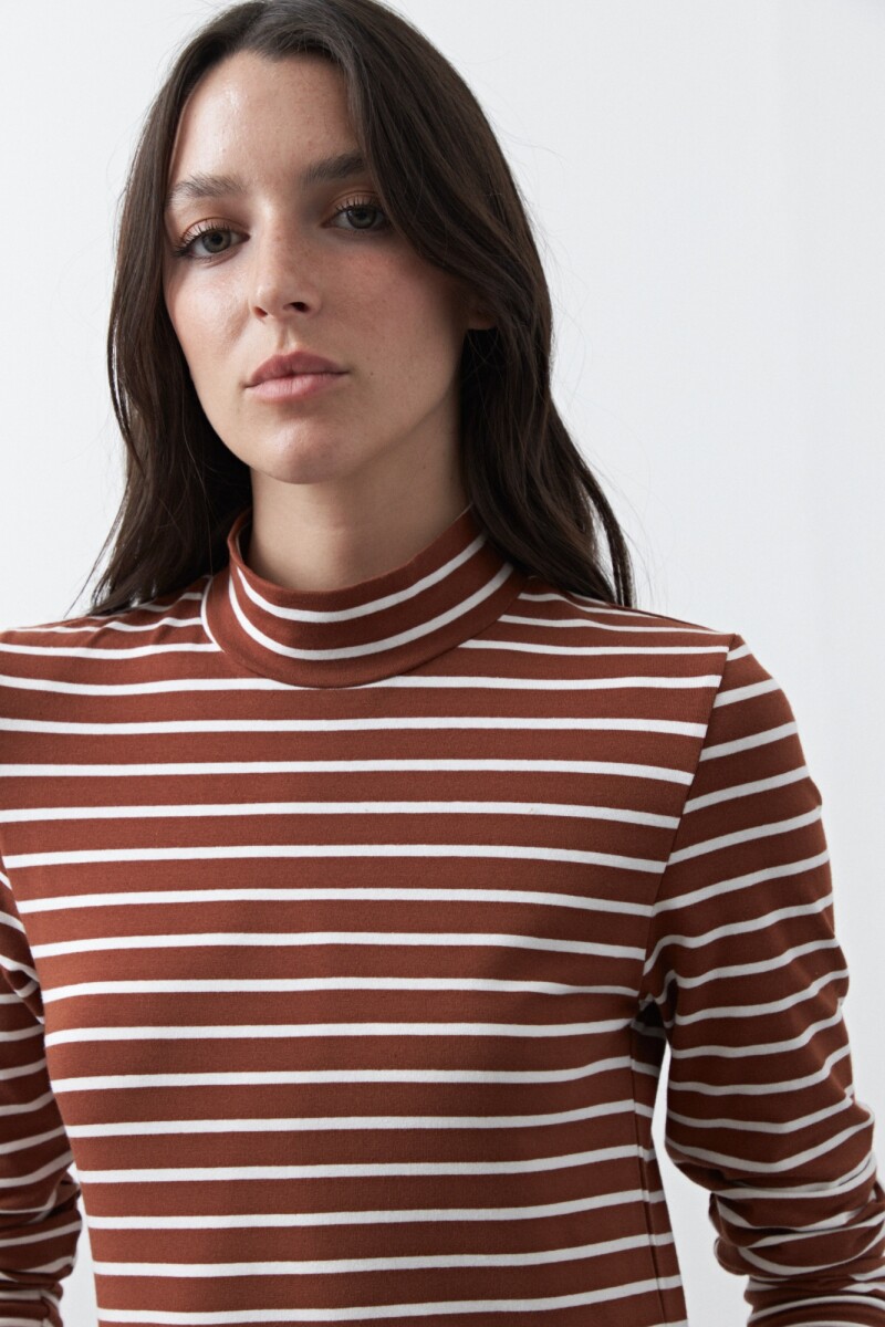 POLERA SAMUEL Marrón Corteza