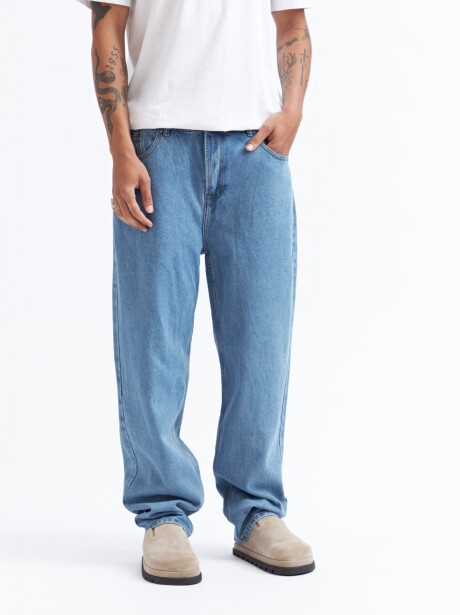 JEAN BARI AZUL CLARO