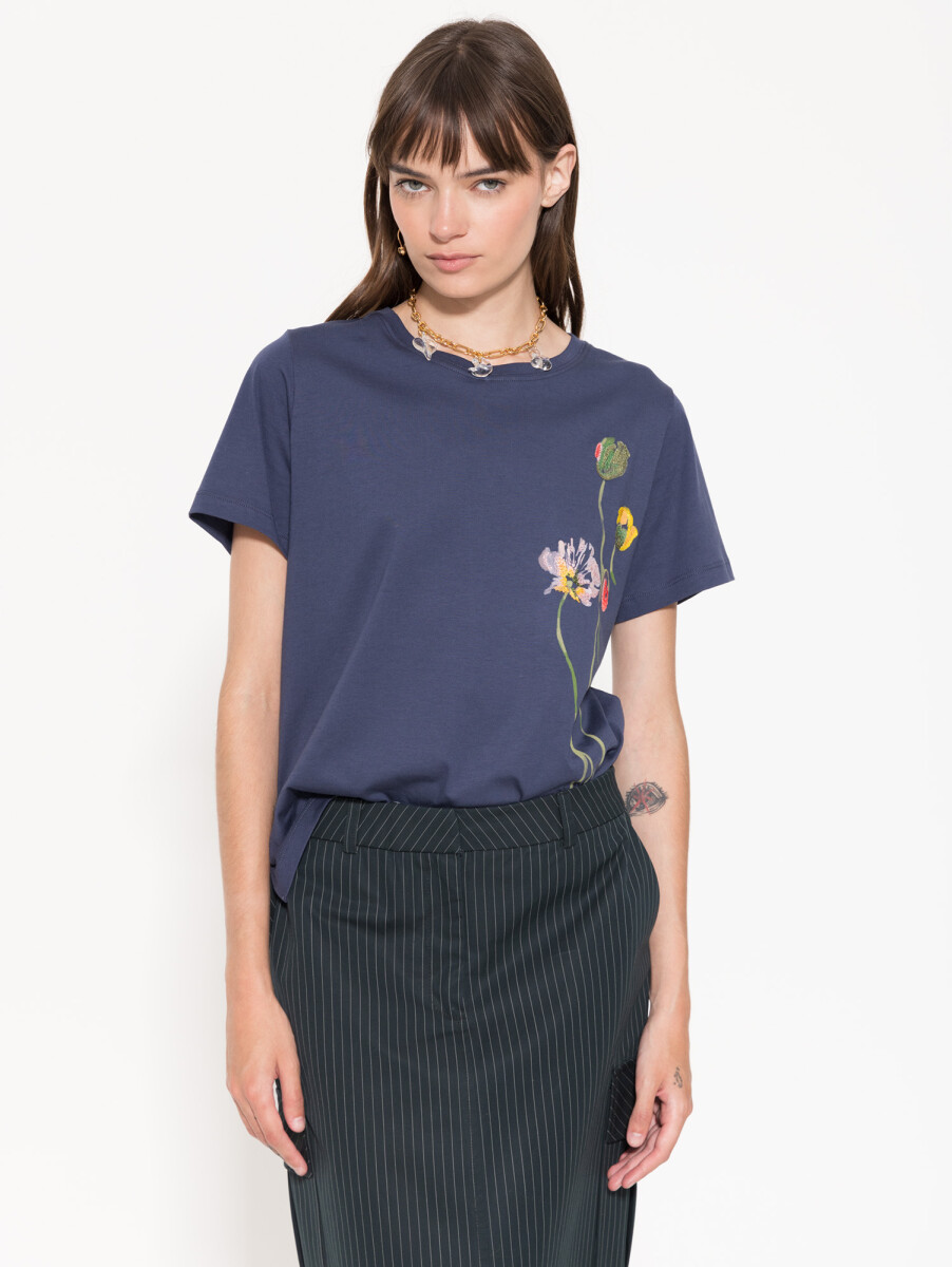 REMERA ROMANCE 