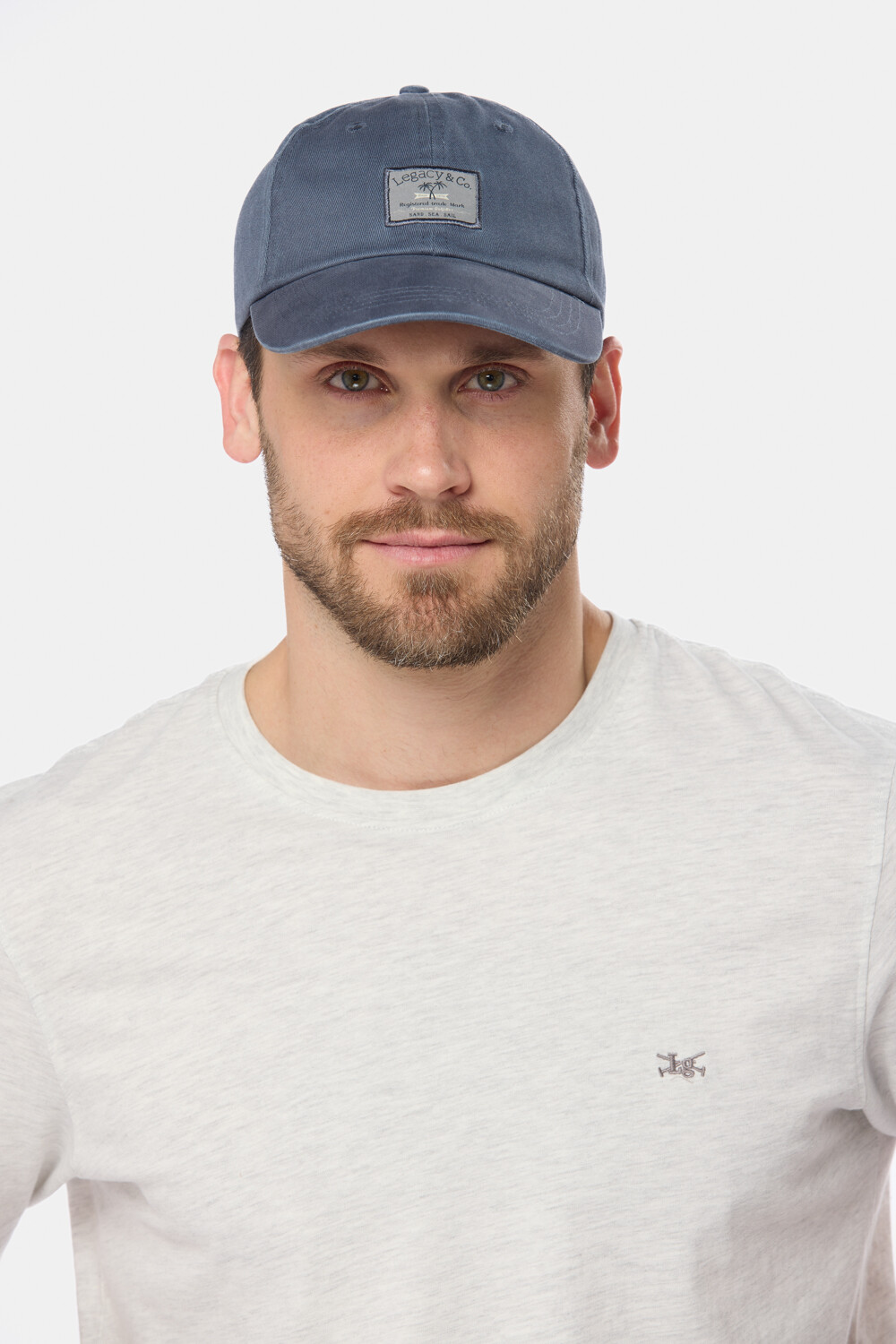 GORRO VISERA DE LONA CON PARCHE Piedra