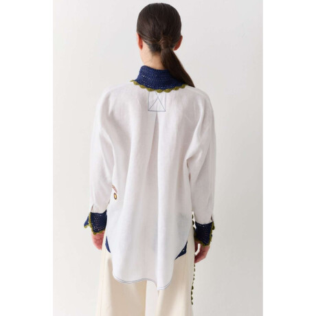 Pre Venta Camisa Emblema Arm Blanco